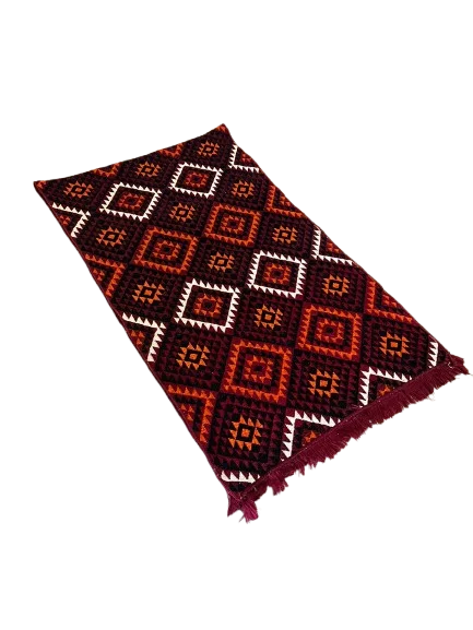 بساط شانيل تراثي سدو أحمر وجهين 3×1م